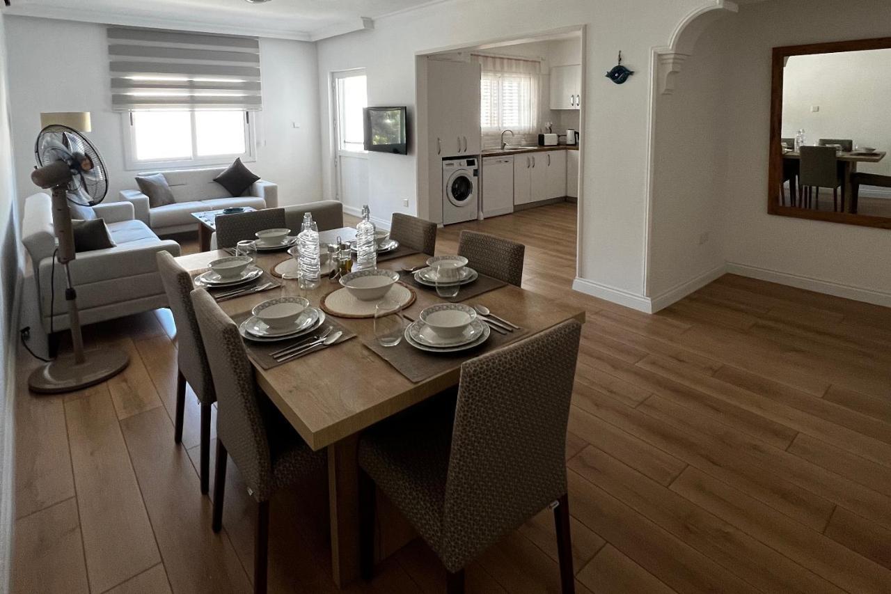 Stylish 3 Bedroom Apartment In Kyrenia  Exterior foto