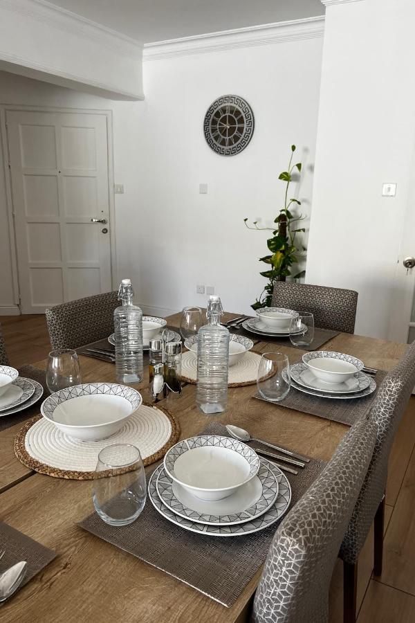 Stylish 3 Bedroom Apartment In Kyrenia  Exterior foto