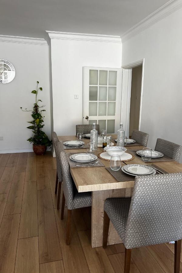 Stylish 3 Bedroom Apartment In Kyrenia  Exterior foto