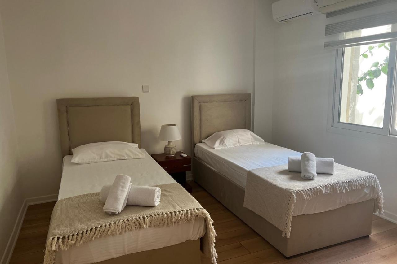 Stylish 3 Bedroom Apartment In Kyrenia  Exterior foto