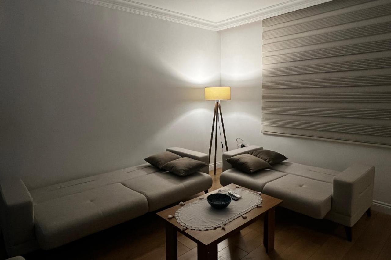 Stylish 3 Bedroom Apartment In Kyrenia  Exterior foto