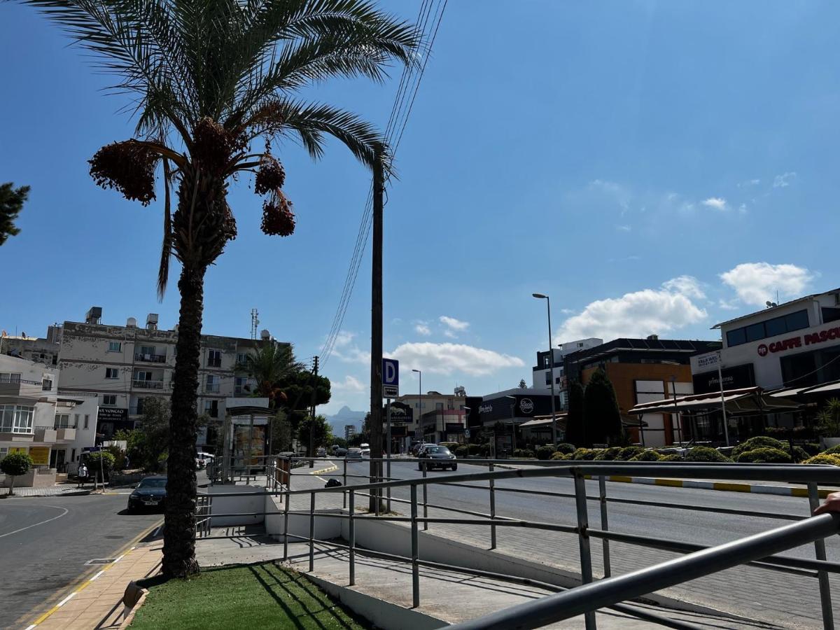 Stylish 3 Bedroom Apartment In Kyrenia  Exterior foto