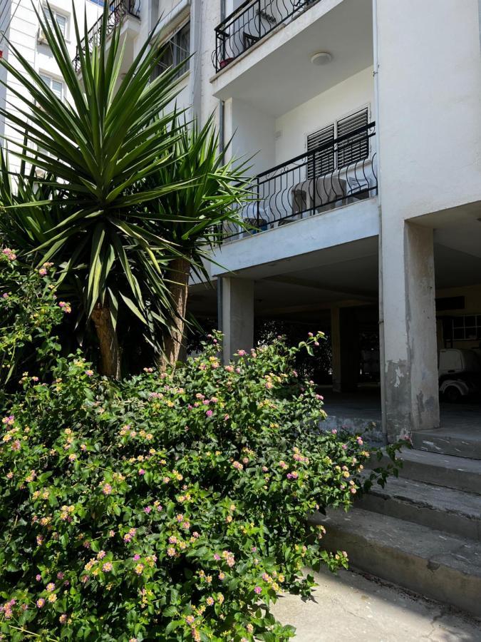 Stylish 3 Bedroom Apartment In Kyrenia  Exterior foto